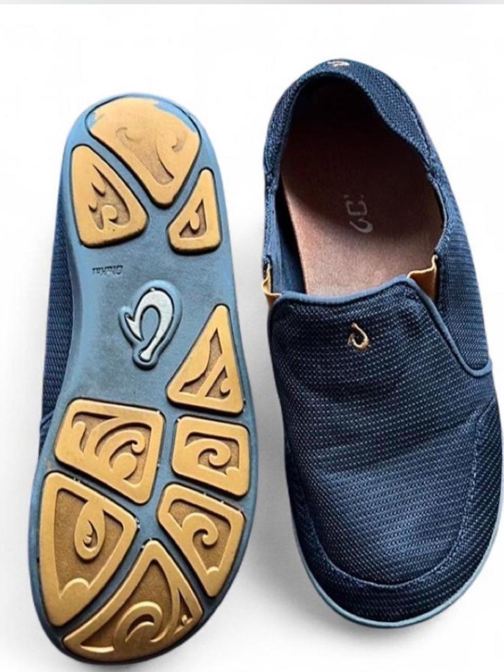 OluKai Nohea Mesh slip-on shoes in Grey Size US 9
